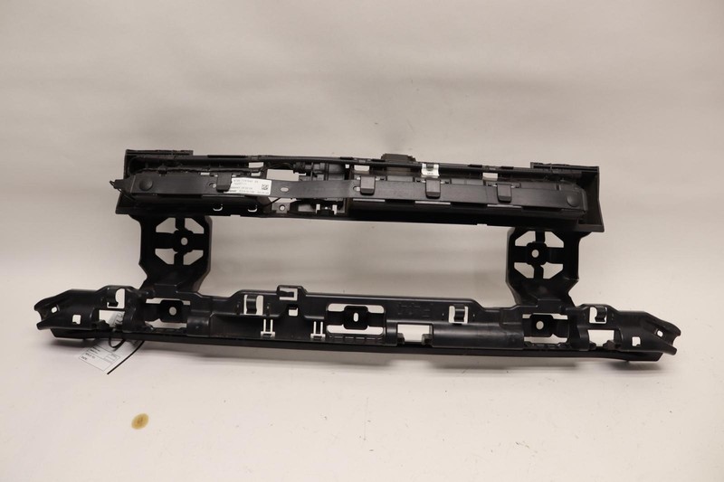 2020-2023 BMW M235I F44 REAR CENTER BUMPER GUIDE BRACKET SMART SENSOR OEM