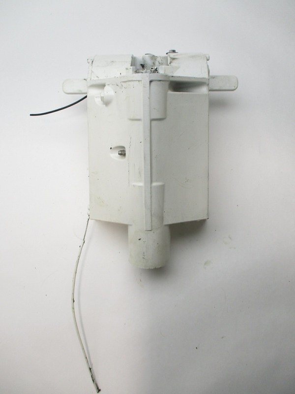 5036706 5032790 5034366 5036056 WHITE JOHNSON/SUZUKI 40 HP SWIVEL BRACKET ASSY
