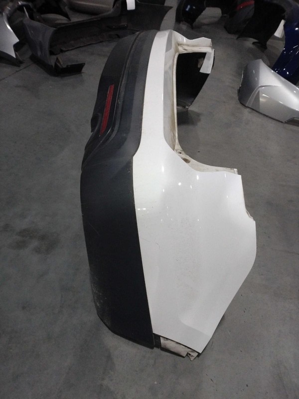 2017 Ford Explorer Bumper Assembly OEM White Good Condition 4DR SUV