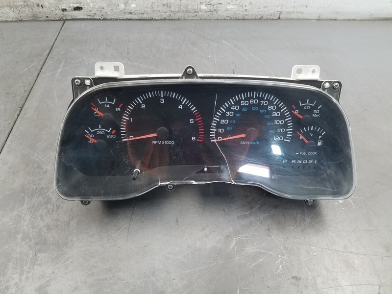 1999 Dodge Dakota R/T Xcab Gauge Cluster - * #9482 S7