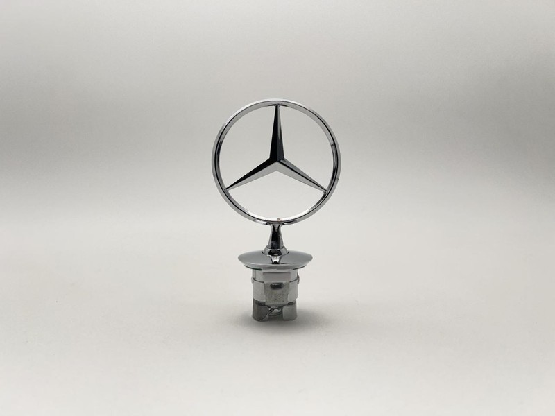 2017-2020 MERCEDES E-CLASS HOOD EMBLEM ONLY ASSY 66201