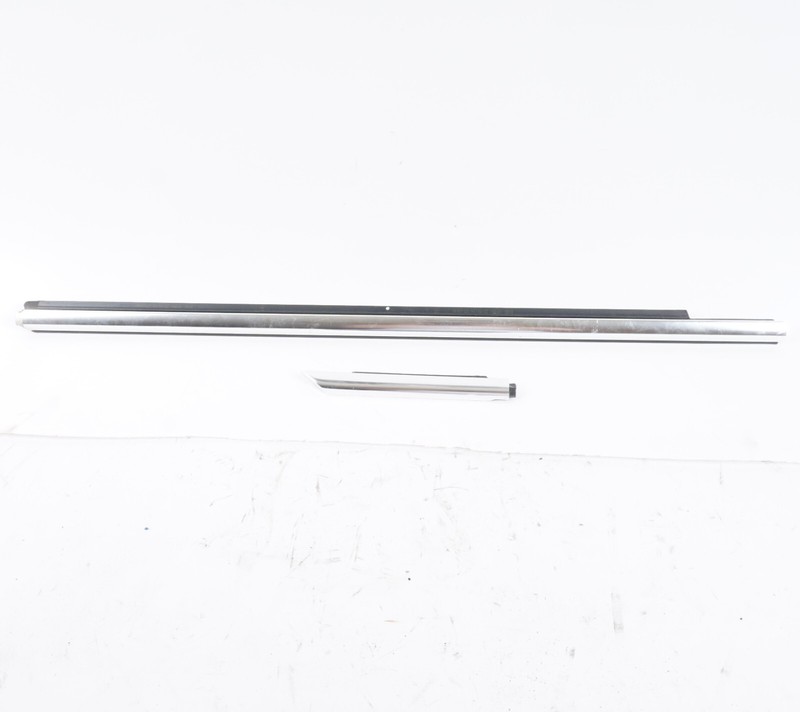 2014-2019 MASERATI GHIBLI FRONT RIGHT PASSENGER SIDE WINDOW BELT MOLDING SET OEM