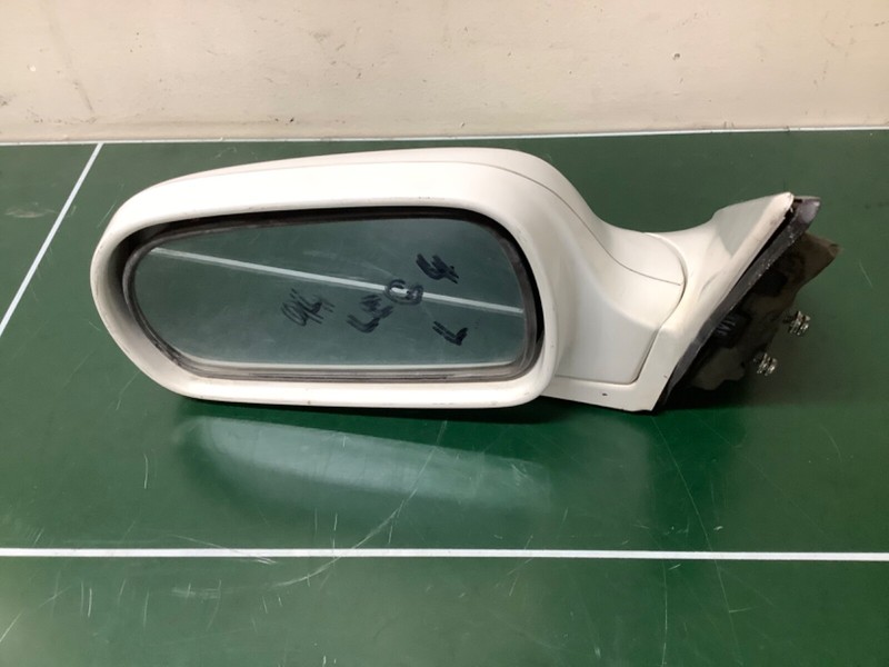91-95 Legend 4 door Left side door mirror Power WhiteUsed OEM