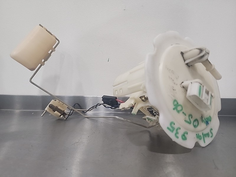2005 2006 INFINITI G35 SEDAN 3.5L Right Fuel Pump Assembly WITH OUT AWDAT OE