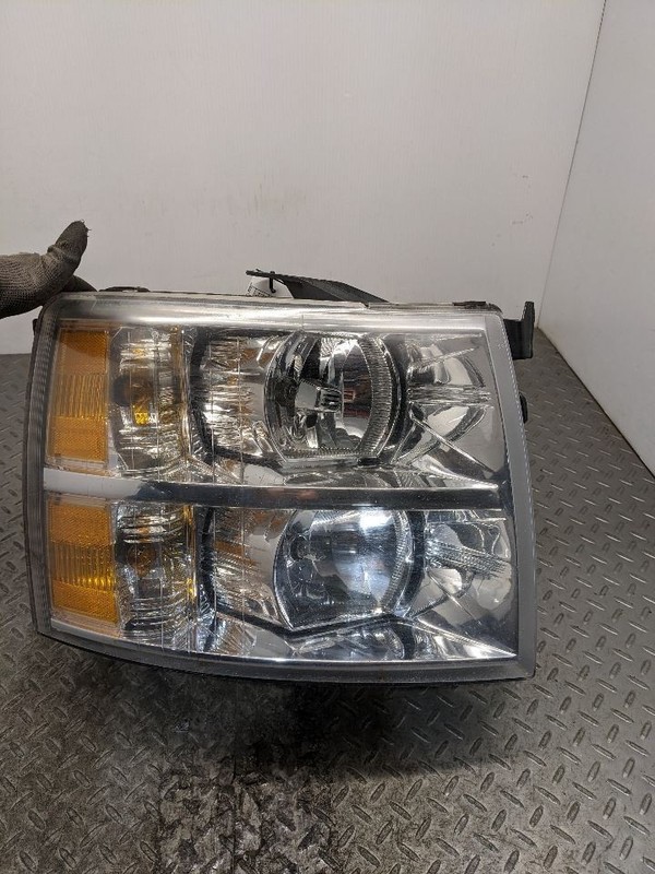 Passenger Right Headlight Fits 07-14 SILVERADO 2500 PICKUP 1184267