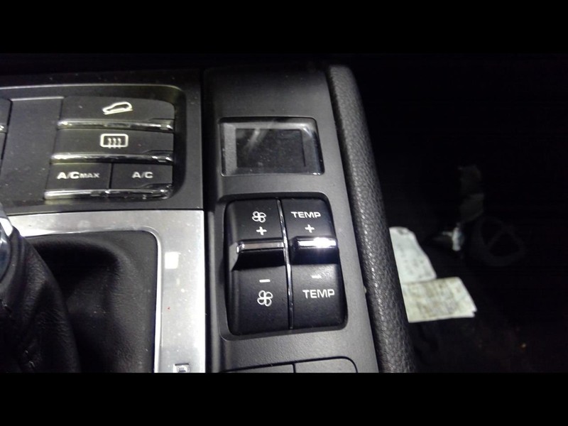 Temperature Control Console Mounted Front Fits 17-18 PORSCHE MACAN 1529504