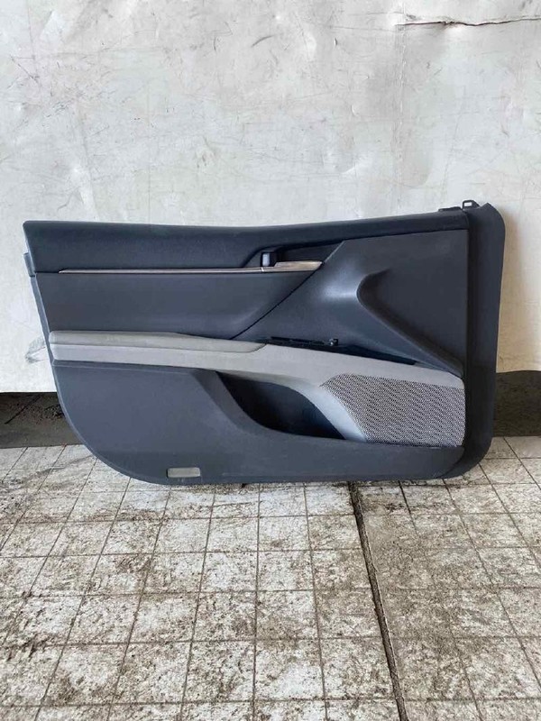 Front Door Trim Panel TOYOTA CAMRY Left 18 19 20 21 22 23 24