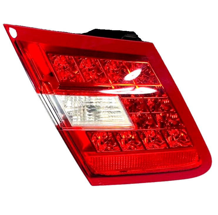 📌2010-2013 MERCEDES W212 E350 REAR LEFT DRIVER SIDE INNER TAIL LIGHT LAMP OEM