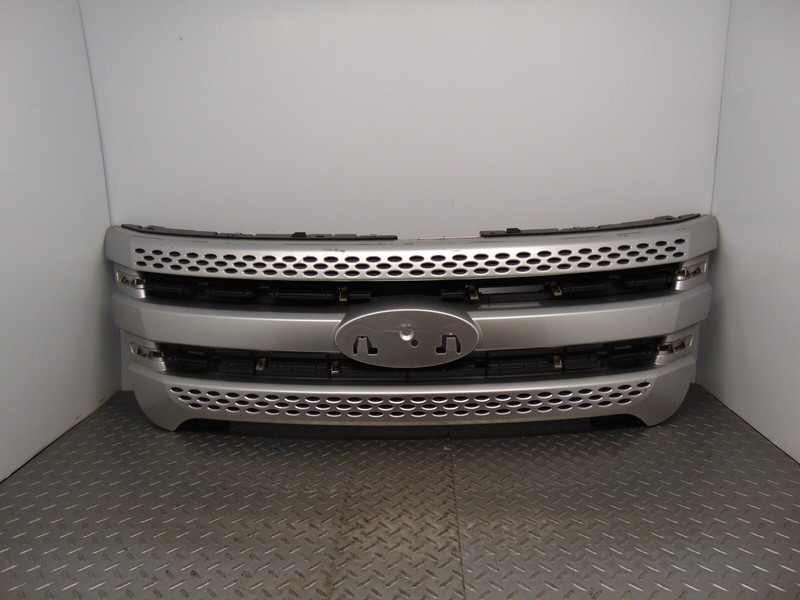 2011 - 2015 Ford Explorer Upper Front Grill Grille Silver OEM