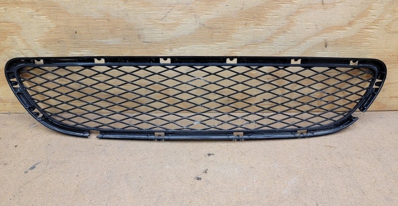 2009 - 2011 BMW 3 Series E90 E91 Front Bumper Lower Grille OEM