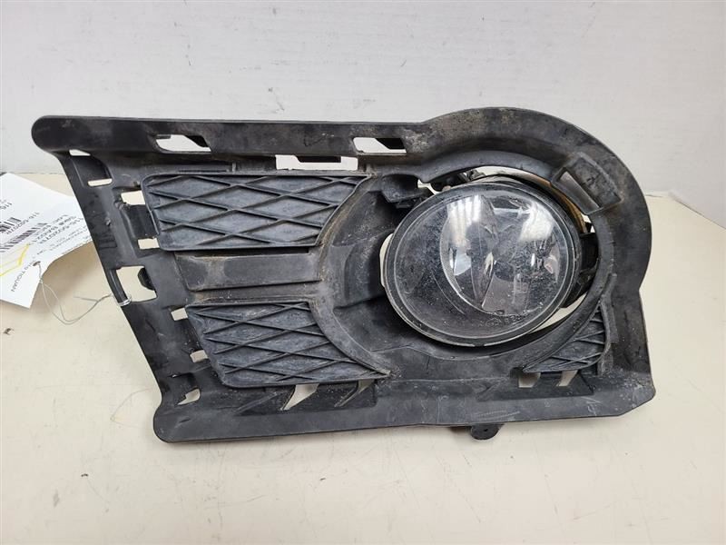 Passenger Corner/Park Light Fog-driving Bumper Mounted Fits 07-11 EOS 557235