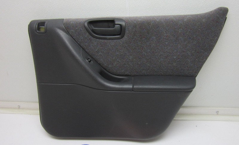 DOOR PANEL RIGHT PASSENGER BACK REAR INNER HANDLE CAR R RH RR ARMREST 98 STRATUS
