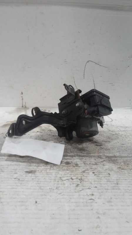 2016 Subaru Legacy ABS Pump & Motor Assembly OEM 27596AL03A 135K Miles Silver