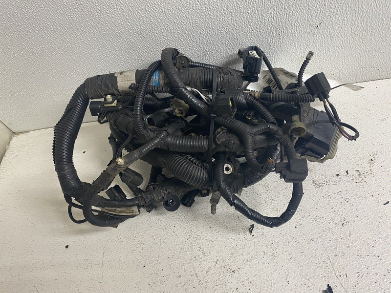1998 Honda CR-V EX 4x4 Engine Wiring Harness Wire Plug Cable Cord Connector