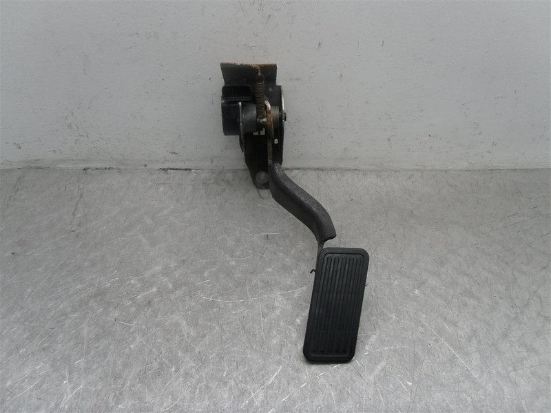 2004 HUMMER H2 GAS PEDAL ELECTRIC OEM 090803-1745B-B