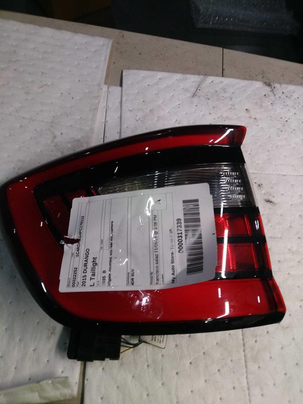 Used Tail Light Assembly fits: 2015 Dodge Durango liftgate mounted w/o rear view