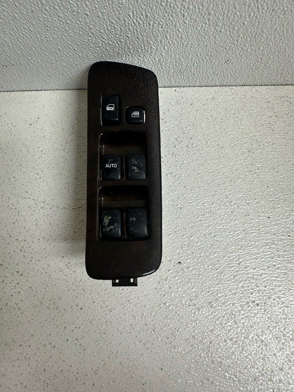 2001-2003 Toyota Highlander Left Front Driver Master Power Window Lock Switch