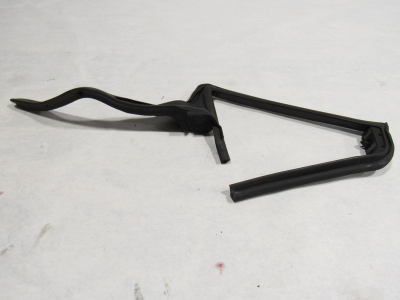17-20 Mclaren 720S 720 2020 Left Driver Door Weather Strip Seal #3