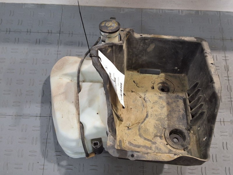 Wash Reservoir Fits 09-14 FORD F150 PICKUP 3432185