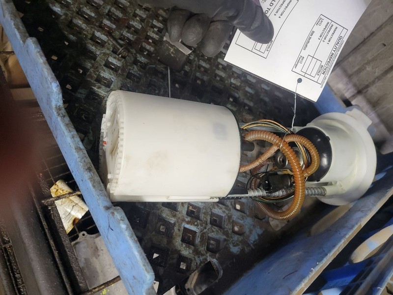Fuel Pump Assembly Fits 09-12 AUDI Q5 1665988