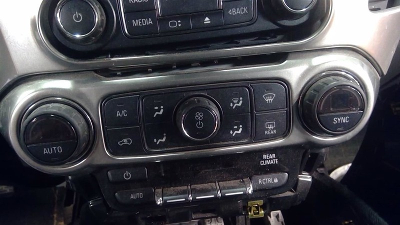 Temperature Control Dash Mounted ID 84258727 Fits 17-20 SUBURBAN 1500 3409260