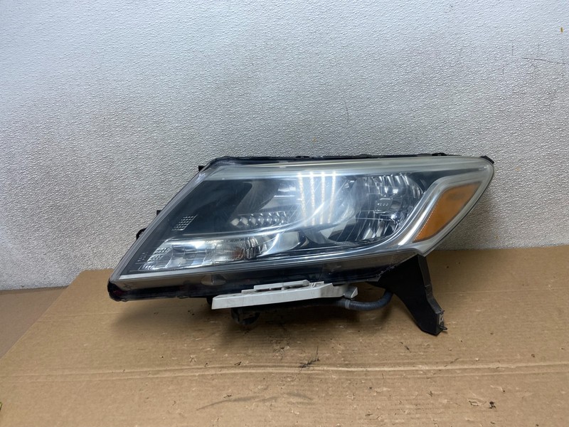 2013 to 2016 Nissan Pathfinder Left Driver LH Side Headlight Halogen OEM AB4686
