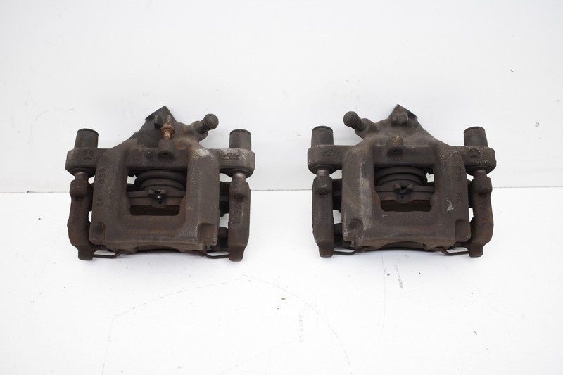 2010 Mercedes W204 C300 Rear Left & Right Brake Calipers Set of 2 OEM KW21