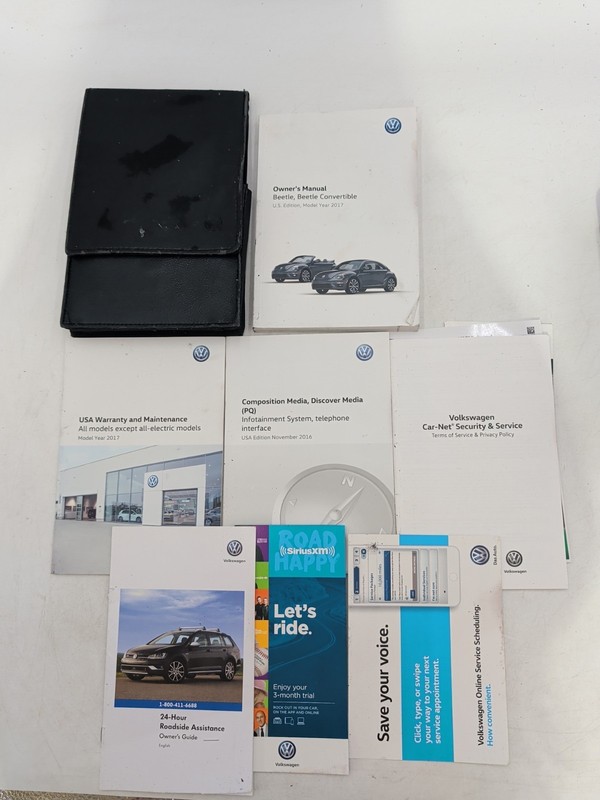 2017 Volkswagen Beetle / Beetle Convertible Owners Manual With Case