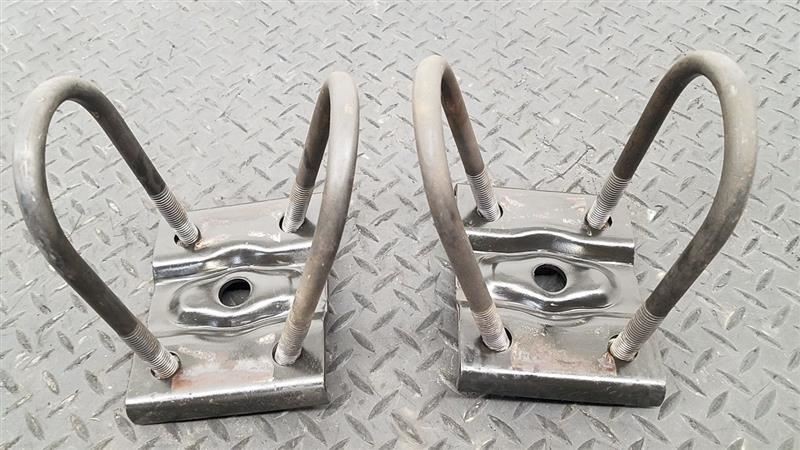 92-07 Ford E150 Van Rear Axle U-Bolts W/ Plates Assembly OEM F7TZ-5705-AA