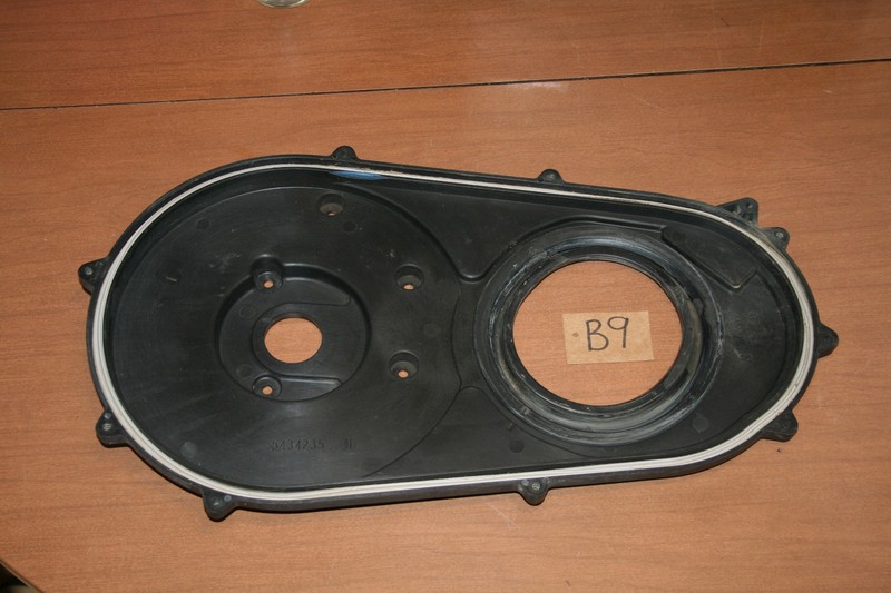 2004 Polaris Sportsman 700 EFI 4x4 Inner Clutch Belt Housing 04 05 06 07 08