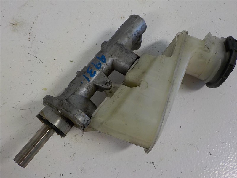 2009 2010 2011 2012 2013 2014 Acura TSX Brake master cylinder