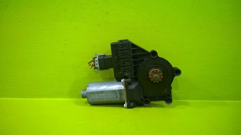 08 09 ASTRA SDN PASSENGER RIGHT FRONT WINDOW MOTOR OEM 3190-21