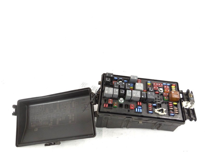 2011 11 Saab 9-5 2.0L Engine Relay Fuse Box OEM 13275877