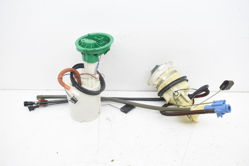 2006 Mini Cooper S R53 R50 Fuel Pump Sending Unit And Level Sensor OEM KW84