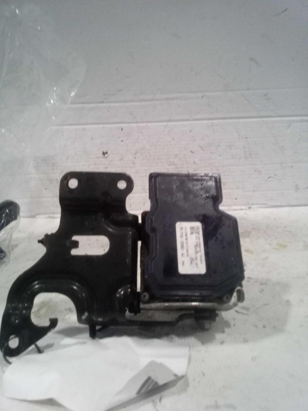 2007 Ford Edge ABS Pump & Motor Assembly OEM 546170 170K Miles
