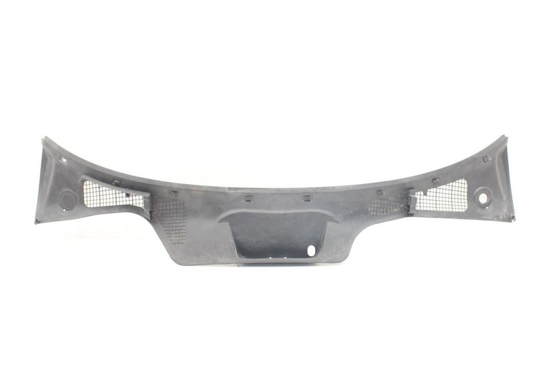 00-02 BMW Z3 Roadster 2.5L Black Windshield Wiper Cowl Panel