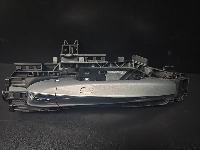 MERCEDES S560 S550 W222 FRONT LEFT DRIVER SIDE EXTERIOR DOOR HANDLE OEM 2015-20