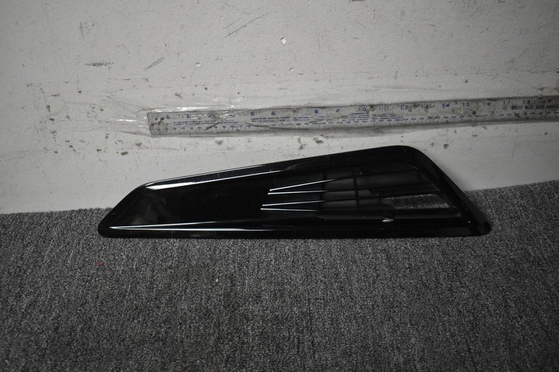 2018 CHEVROLET CAMARO SS LEFT SIDE BUMPER GRILLE FACTORY OEM