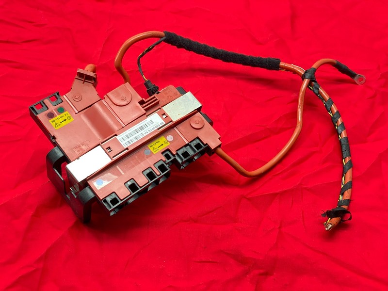 BMW F01 F02 F10 F12 F13 Rear Battery Power Positive Terminal Junction Box OEM✅
