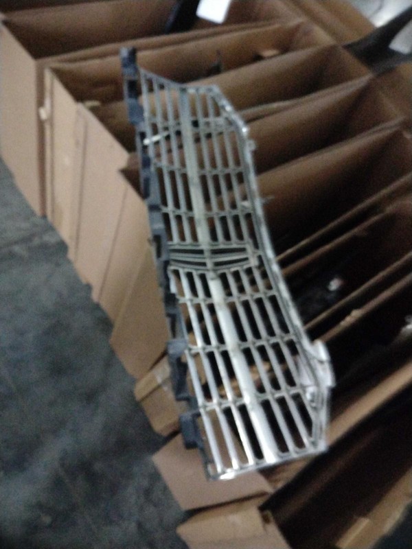 2012 Lincoln Navigator Grille Silver OEM Upper 4DR SUV 7L7Z19E525A