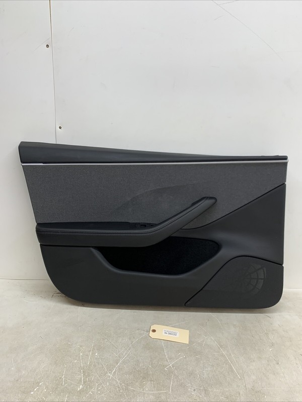 2024-2025 TESLA 3 FRONT DRIVER Left INTERIOR DOOR PANEL 1983171-20-D 36033 C2