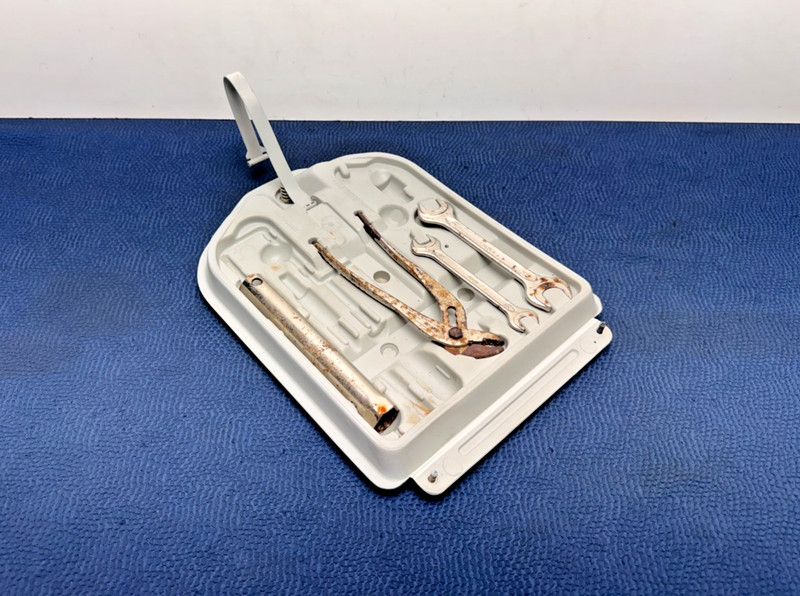 83-93 BMW E30 Trunk Tray Spare Heyco Tool Kit Storage Tray w Tools Germany OEM