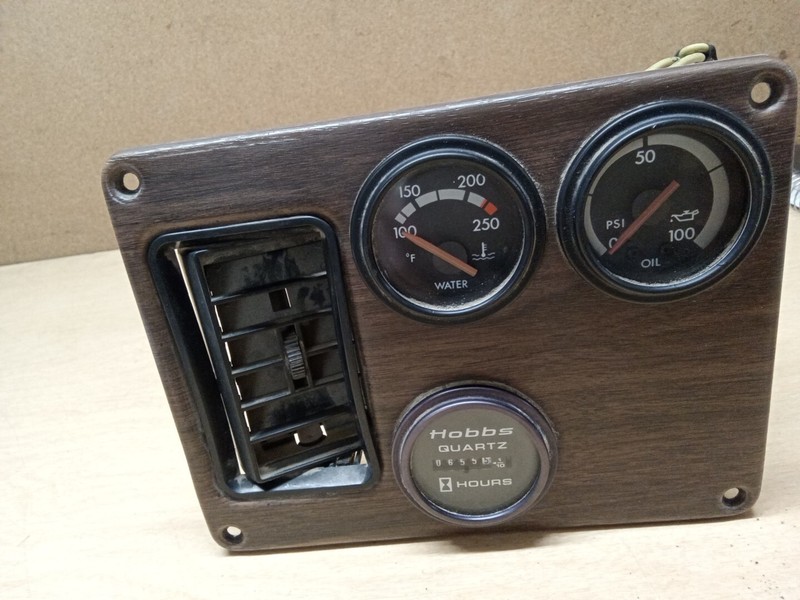 Freightliner 22 32029 001B 493247 Dash Gauge Panel