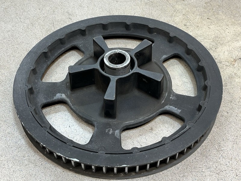 2012 Harley Davidson FLHR Road King Touring Rear Wheel Belt Pulley 68T Sprocket