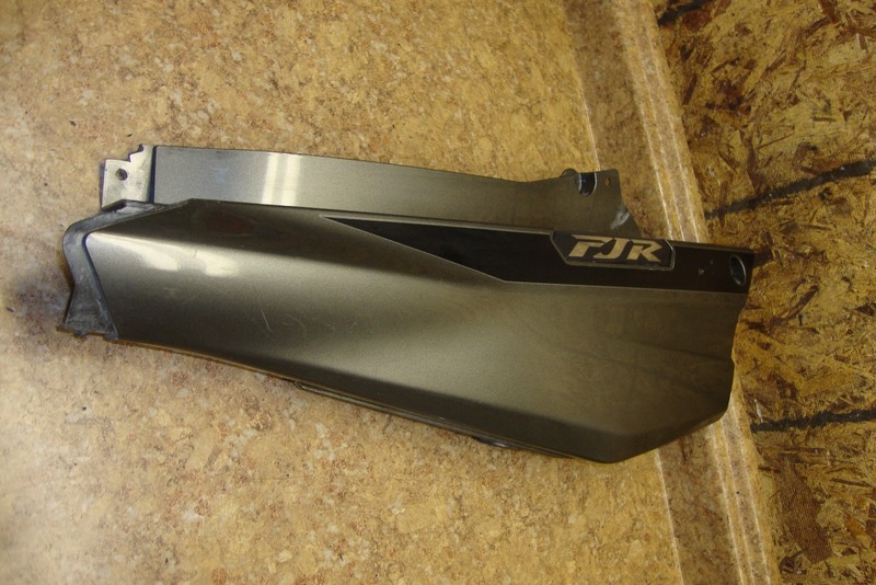 2013 Yamaha FJR1300 FJR 1300 A FJR1300A Right Side Cover Panel Cowling Cowl 13