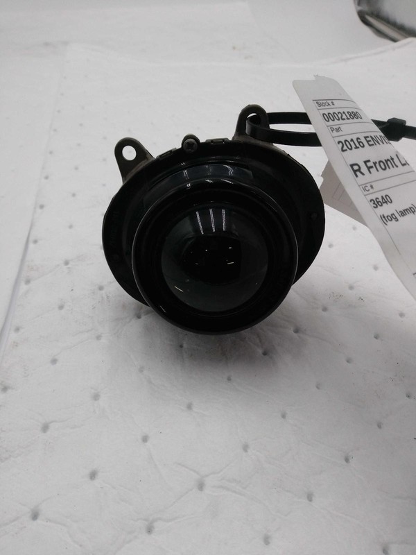 2016-2020 Buick Envision Right Fog Light Assembly OEM Silver 23170303 Used