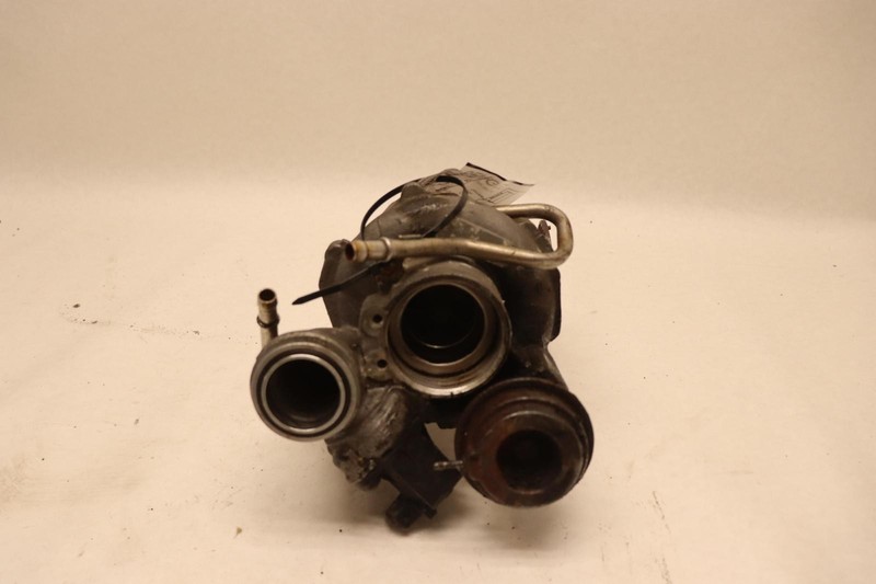 2011-2013 BMW 550I F10 4.4L N63 TWIN TURBO ENGINE TURBOCHARGER OEM