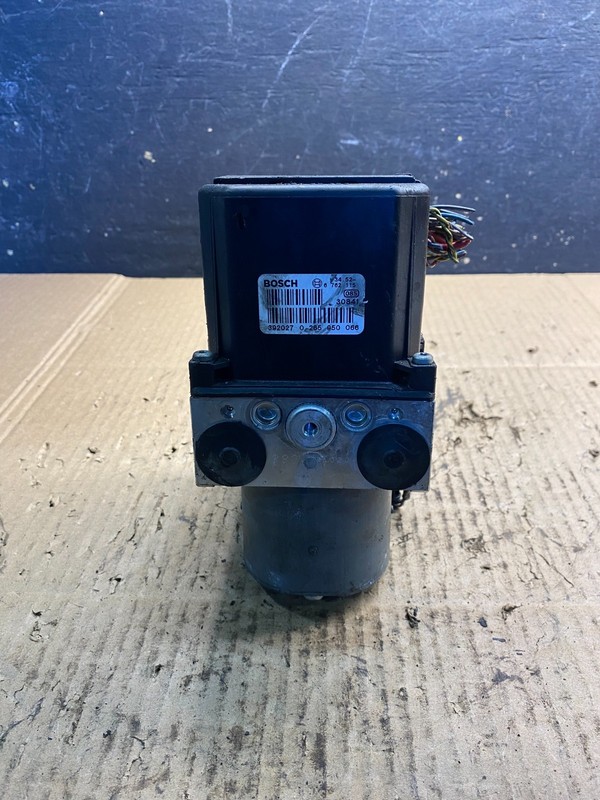 2001 2002 2003 BMW 325i 330i ABS Anti Lock Brake Pump 3451 6762113 ab2801 DG