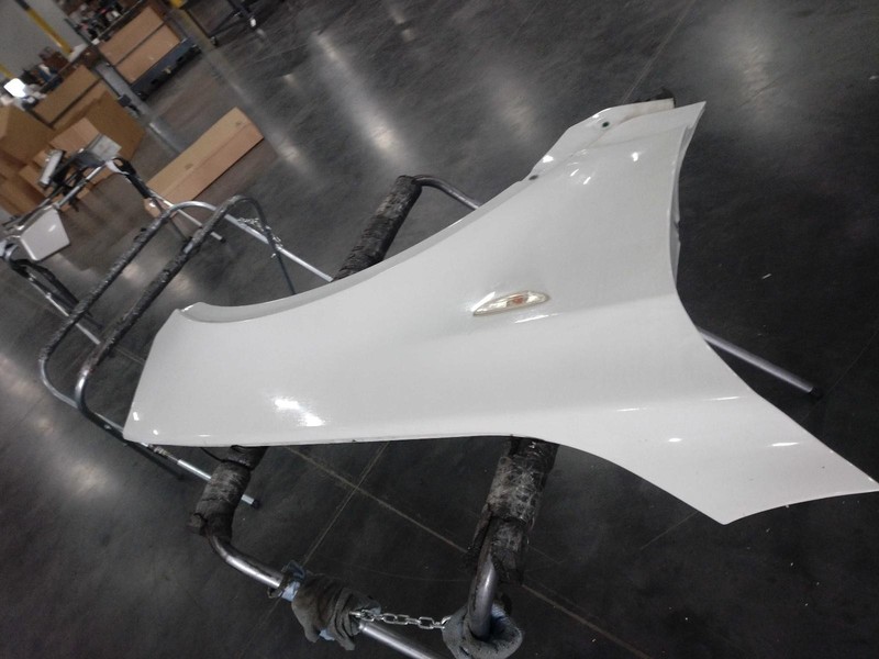 2010 BMW X3 Front Right Fender White - Good Condition, 164K Miles