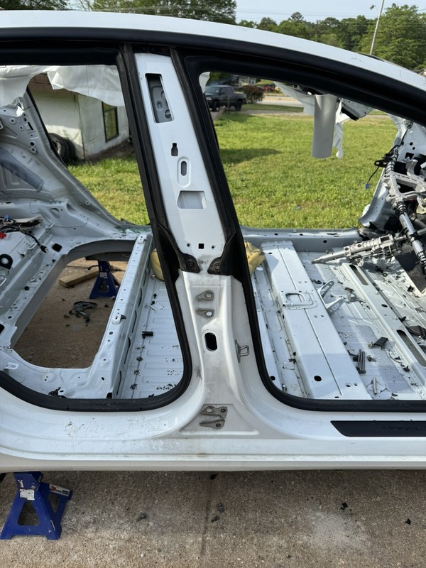 2018 - 2023 Tesla Model 3 RIGHTB Pillar N-1135